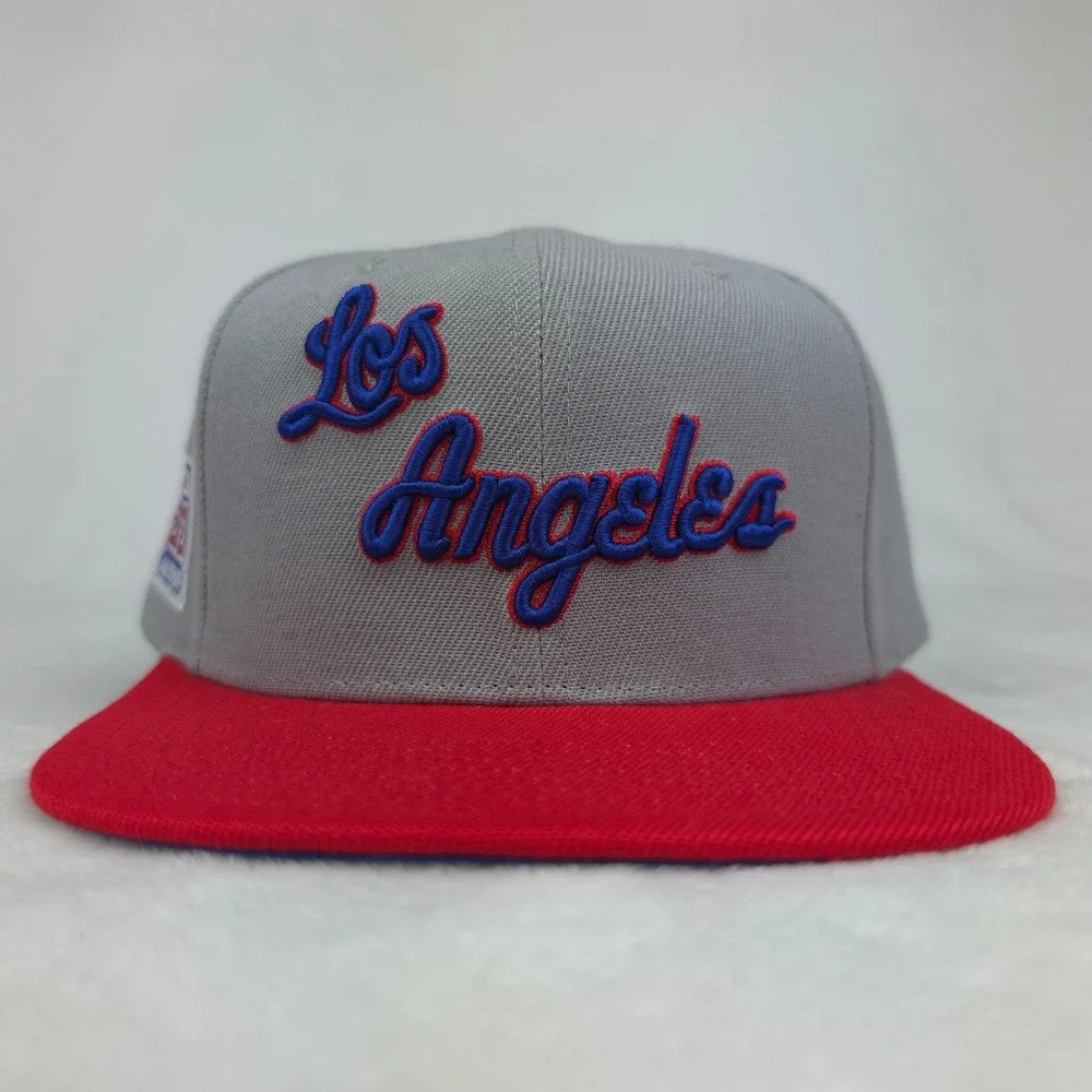 LA Lakers Mitchell & Ness NBA Snapback‎ Hat Cap 3D Logo Gray Red New